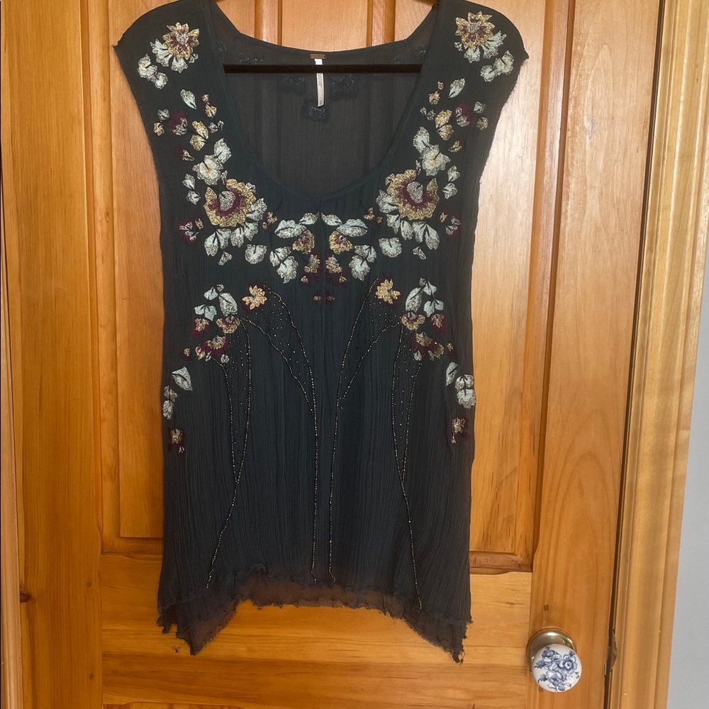 M  Free People Embroidered Floral Dark Green Top